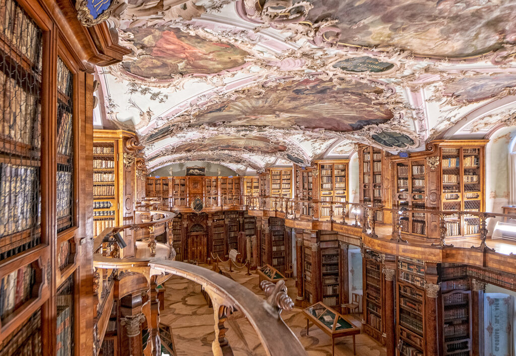 Stiftsbibliothek St.Gallen / Wildpark Peter & Paul