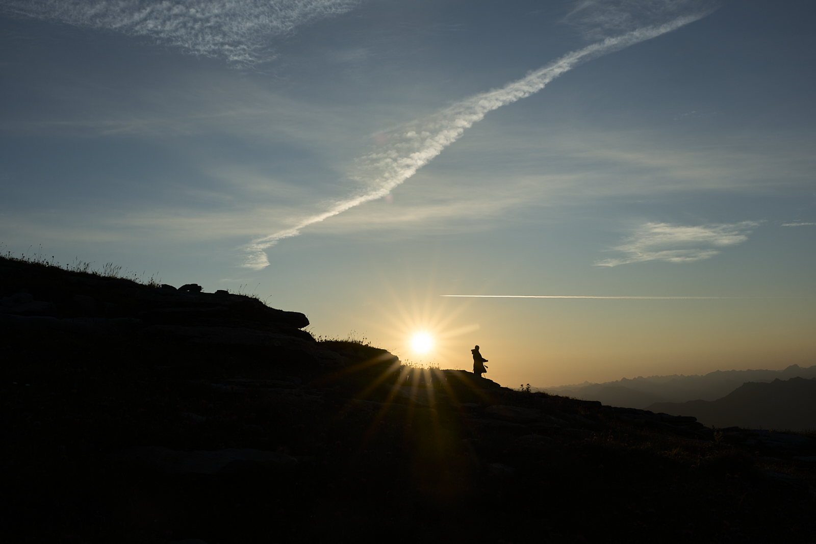 Mehr über den Artikel erfahren Sonnenaufgang auf dem Chäserrugg, 20.07 2025